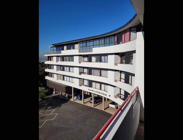 3 BEDROOM SECTIONAL TITLE RENTED IN ESSENWOOD